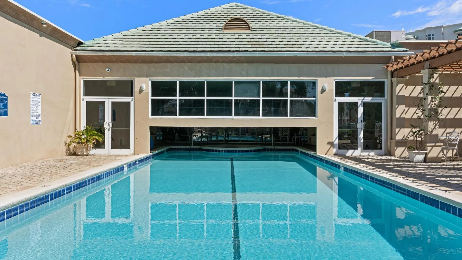 Holiday home St Maarten 508 A Beautiful Luxury Beach Front 3 Bedroom 5Th Floor Condo With Resort Amenities Destin